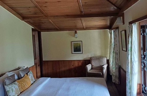 Jeolikote Cottage | Rosastays Nainital