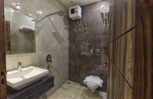 Meerut Hotel | Royal 9 Hotel And Banquet