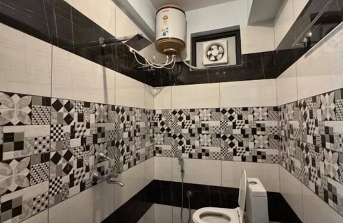 Almora Hotel | Royal Guest House