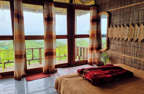 Bandarban Hotel | Royal Hill Resort Mirinja Valley Lama