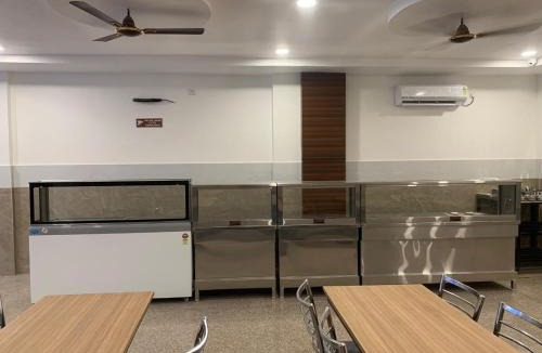 Jammu Hotel | Royal Palm Hotel & Food Court