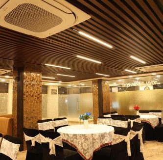Greater Noida Hotel | Royal Raven Hotel & Banquet' Greater Noida Nearby India Expo Centre & Mart