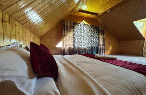Gund Villa | ROYALE PEAKS villa sonamarg Rd