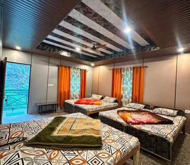 Narainkoti Hotel | Rudraksh Tourist Resort
