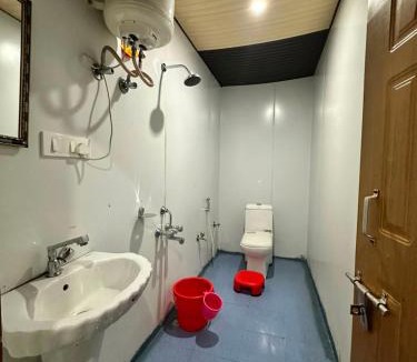Narainkoti Hotel | Rudraksh Tourist Resort