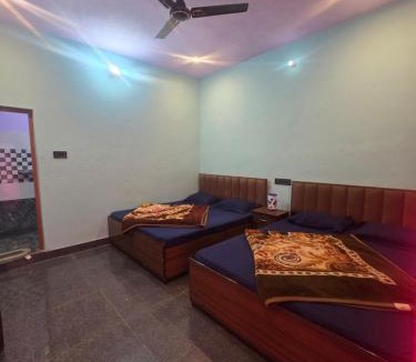 Chamoli House | Rudranath Home Stay