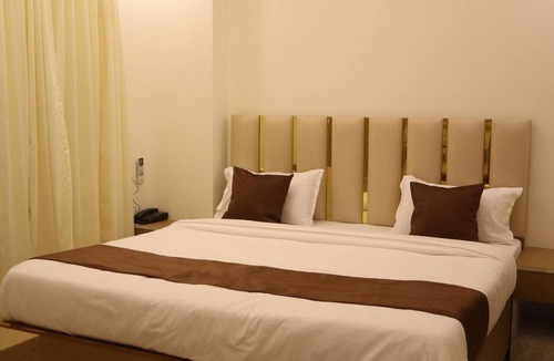 Gorakhpur Hotel | S S RESIDENCY