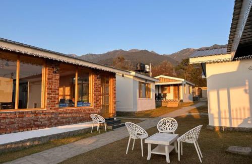 Suja Hotel | Saanjh Cottages - Hotel in Bir Billing