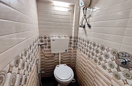 Dadar East Hotel | Sadguru Lodge Near Tata Hospital