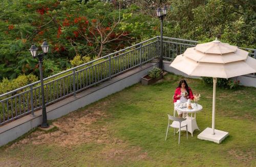 Anjaneri Villa | SaffronStays Bellevue Palace