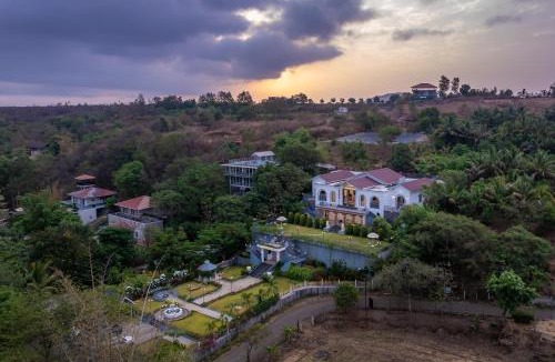Anjaneri Villa | SaffronStays Bellevue Palace