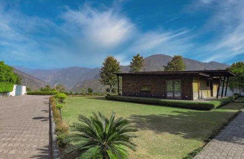 Bullawala Villa | SaffronStays Paradise Pines, Dehradun - cliff villa with valley & forest views