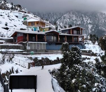 Tehri Range Villa | SaffronStays The Rhodoville Villa