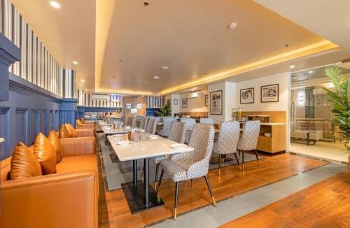 Noida Hotel | Saltstayz Premier - Noida Sector 15