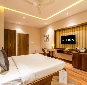 Sector 62 Hotel | Saltstayz Premier Suite Chandigarh Mohali