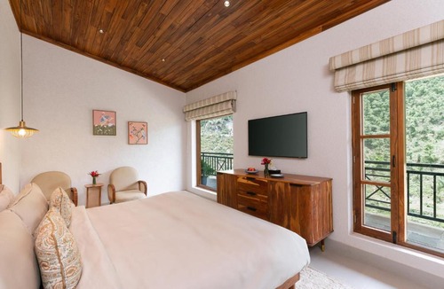 The Mall Road Hotel | Samsara Hill Resort By Leisure Hotels