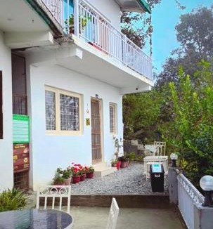 Bhimtal House | Sanchi's Homestay 2BHK