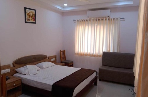 Karkala Hotel | SANMAN REGENCY