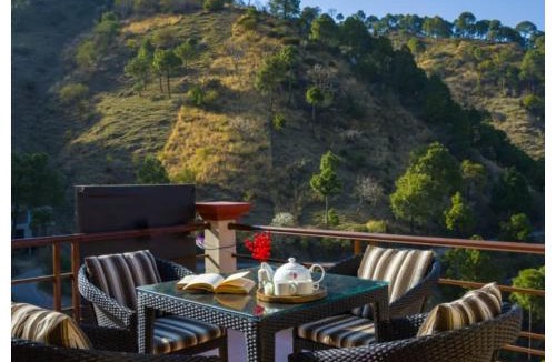 Kasauli Hotel | Sanskari Nivas family holiday home