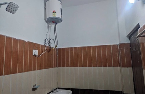 Narainkoti Hotel | Sarvaheet