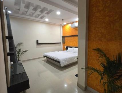 Indore Apartment | Satyabhama HomeStay-Pearl-Luxury two BHK Appartment