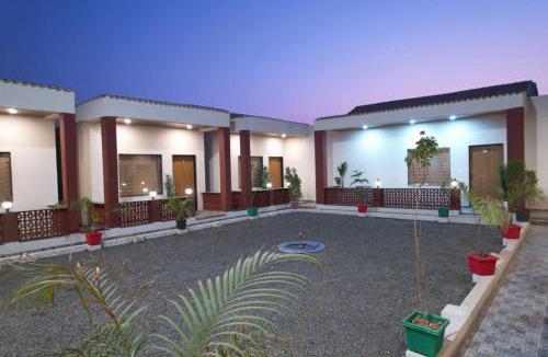 Juliasar Hotel | Sb Resort Rooms and Restaurant