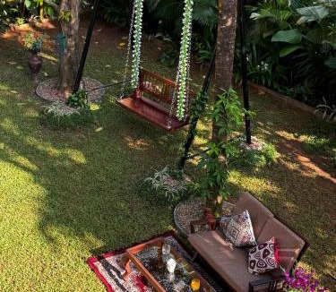 Fort Kochi Bed & Breakfast | Scarlet's Cottage & Tea Garden
