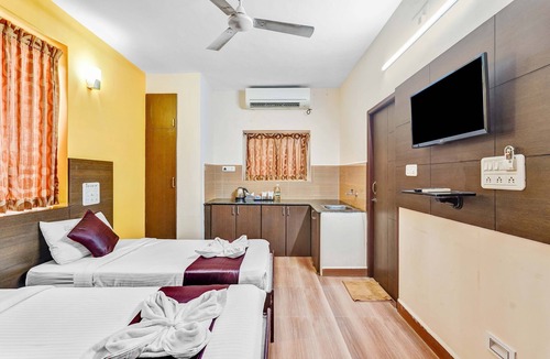 Mylapore Tiruvallikk Hotel | Season 4 Residences - Thiruvanmiyur