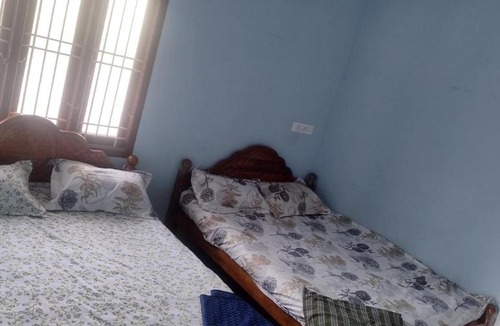 Vaithisvarankoil House | Sekar Rooms , Residency , AC , non-AC and mini hall