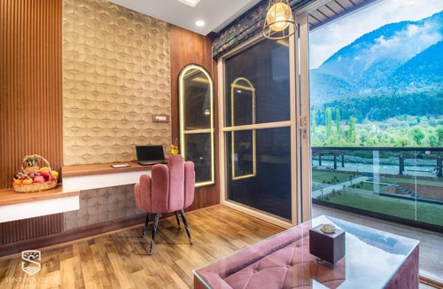 Pahalgam Hotel | Sentosa Cove - A River Front Luxury Resort