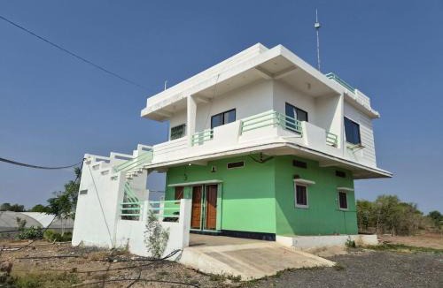 Barwah Villa | Serene Farmhouse