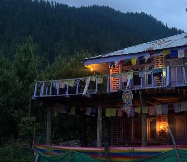 Kullu Hotel | Shalom Guesthouse and Cafe