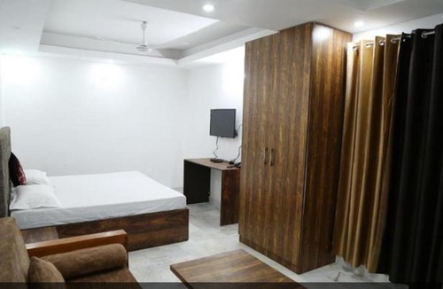 Munirka Bed & Breakfast | Shanti Residency