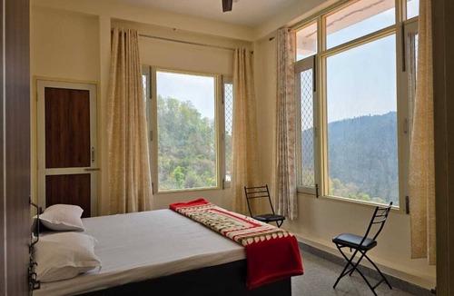Kalka Hotel | ShantiKunj Homestay Nearby Morni Hills Waterfall