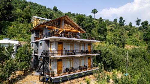 Manali Hotel | Sharan Stay, Naggar, Manali