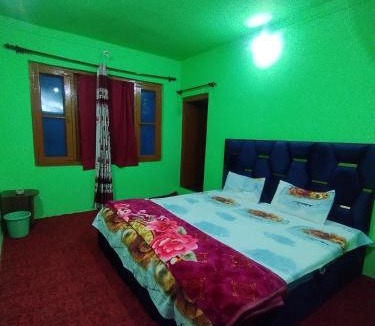 Srinagar House | SHAYAS Homestay