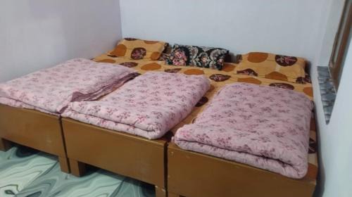 Pauri House | Sheesh Mahal Tourist lodge