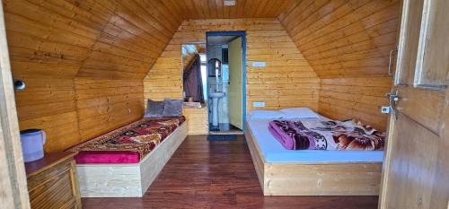 Geyzing Resort | Sherpa Village Homestay Uttarey