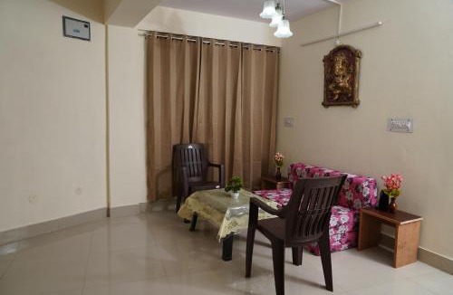 Shimla Bed & Breakfast | Shimla Pines Homestay