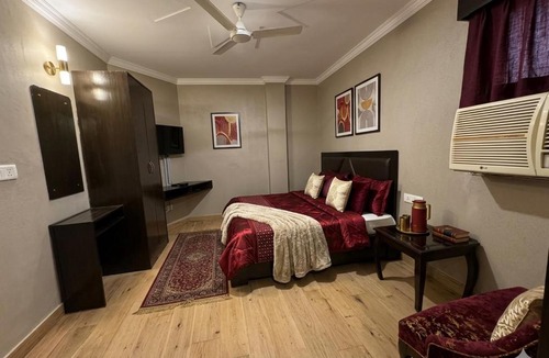 New Delhi Bed & Breakfast | Shoba Residency