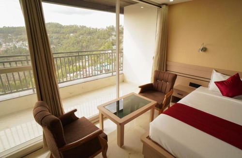 Almora Hotel | Shree Goljyu Palace