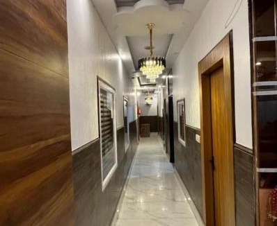 Haridwar Hotel | Shree Ji Hotel Park Roots