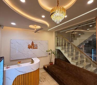 Ujjain Hotel | Shree Nikunj Palace