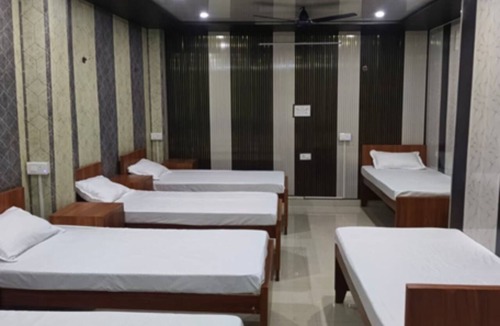 Mainpuri Hotel | Shree Ram Lodge