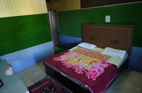 Didihat Hotel | Shri Anand Almora - Berinag Rd