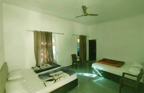 Gangotri Hotel | Shri Narsingh Tourist complex