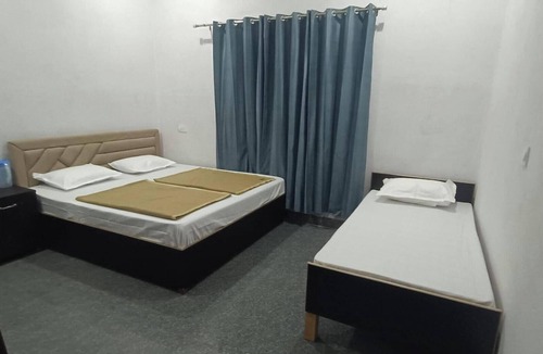 Gangotri Hotel | Shri Narsingh Tourist complex