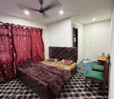 Dal Lake House | Sidr homestay