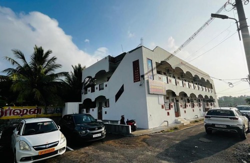 Tiruvannamalai House | Siva Narayana Kutir