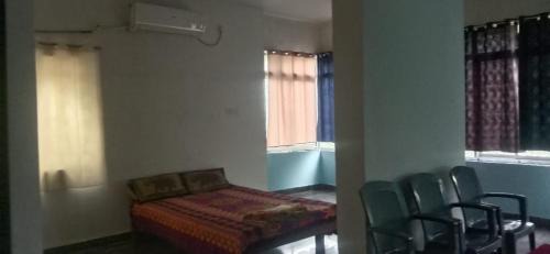 Kottakuppam House | Six Face Guest House